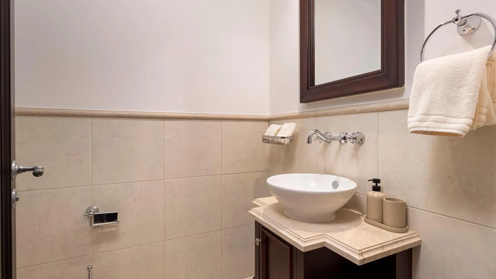 New Old Town Burj Khalifa View Apartment With 1 Bedroom And Extra Powder Room Dubai