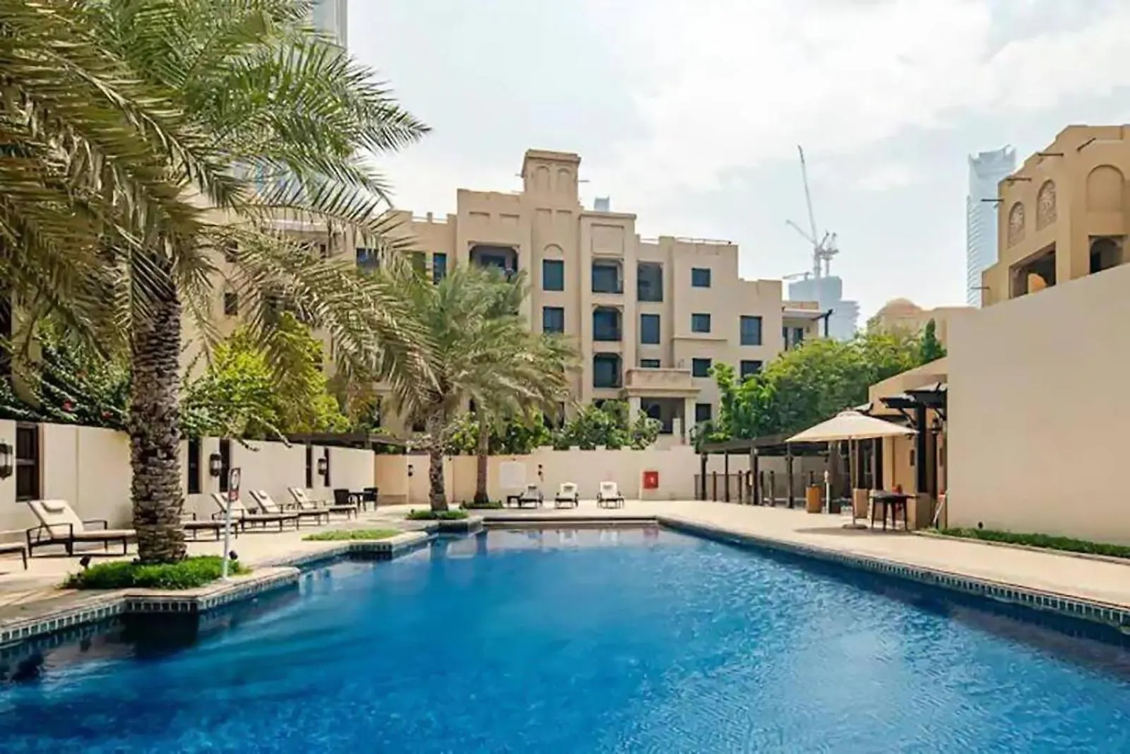 New Old Town Burj Khalifa View Apartment With 1 Bedroom And Extra Powder Room Dubai
